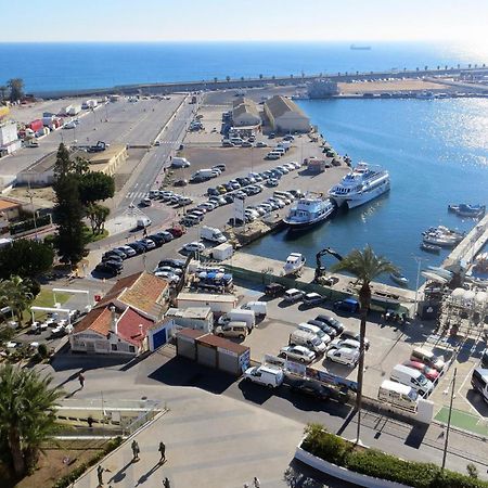 2 Bedroom Stunning Apartment In Τορεβιέχα Εξωτερικό φωτογραφία